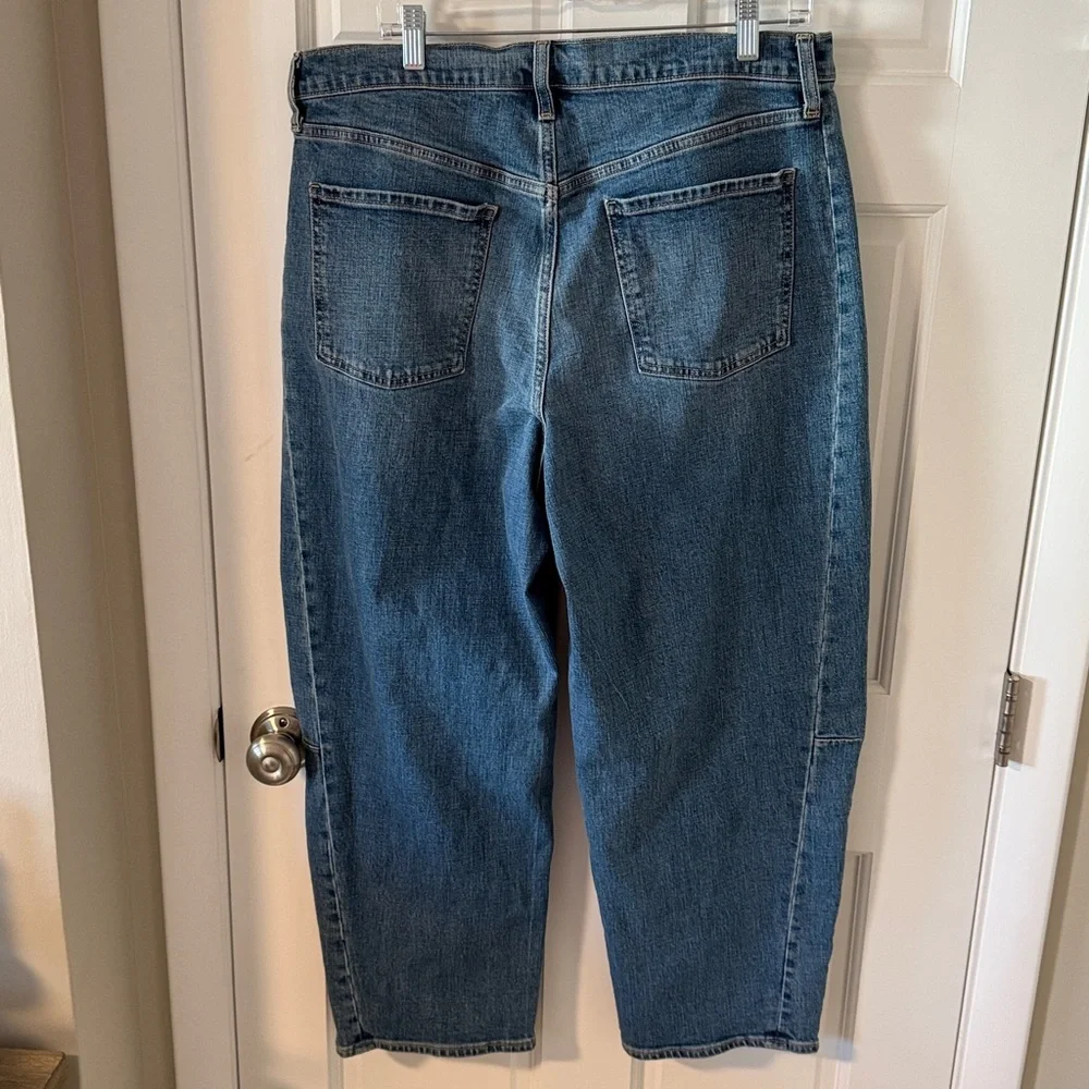 Old Navy Women's High Rise Barrel Leg Ankle Jeans Size 16 NEW - Picture 7 of 8